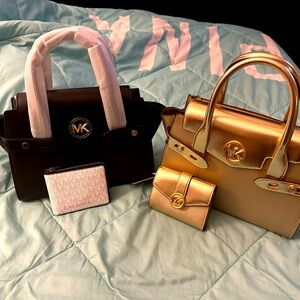 New Michael Kors gold set